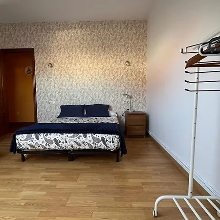 Piso Avenida Castelao Xxl * 艾利亚德亚罗萨