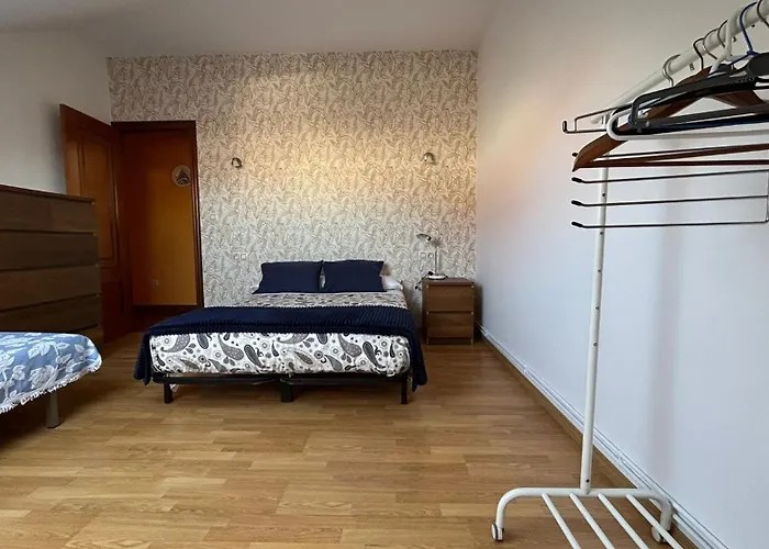 Piso Avenida Castelao Xxl * 艾利亚德亚罗萨